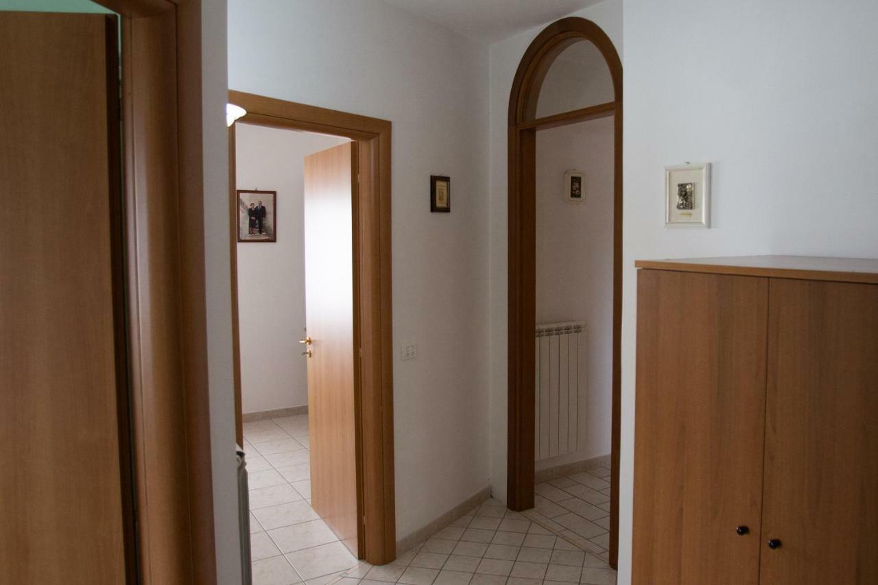 Апартаменты La Casa Del Gelso Fiorito Эболи Экстерьер фото