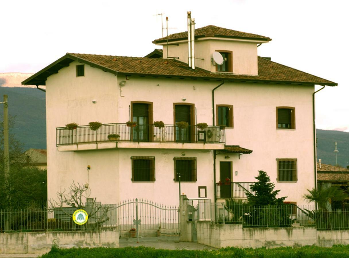 Апартаменты La Casa Del Gelso Fiorito Эболи Экстерьер фото
